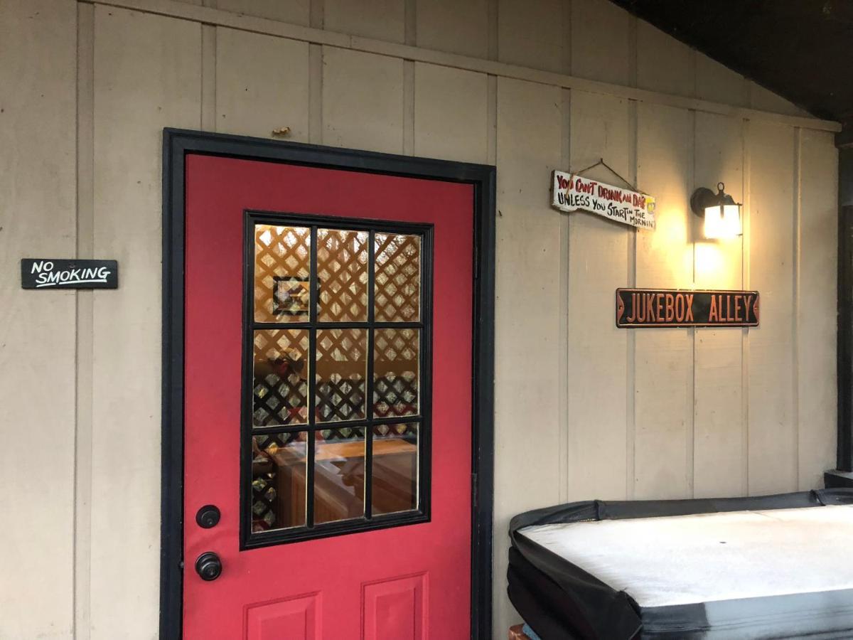 Mountain-Top Cabin Get-Away With Hot Tub And A View Sautee Nacoochee Luaran gambar